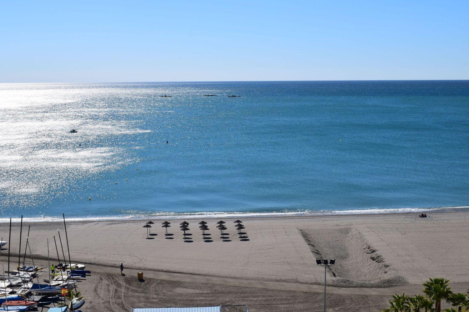 Primera Linea De Playa - Zona Club Nautico Torre Del Mar Esterno foto